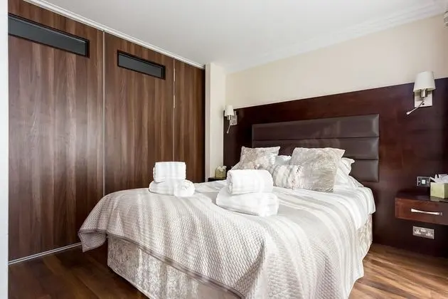Ev (1 Bedroom)