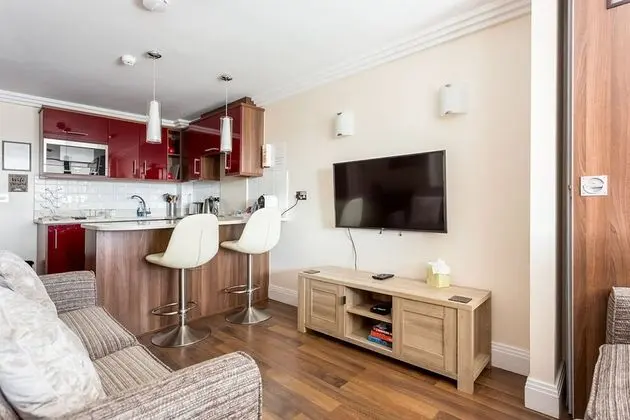 Ev (1 Bedroom)