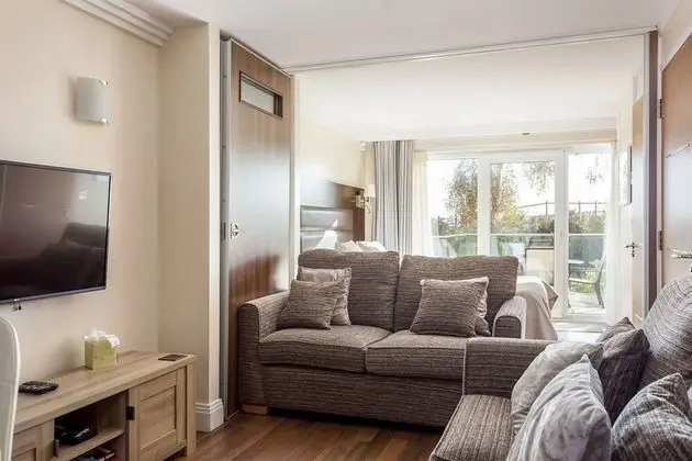 Ev (1 Bedroom)