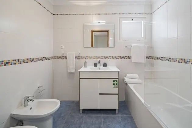 Basic Apart Daire, Birden Çok Yatak, Deniz Manzaralı
