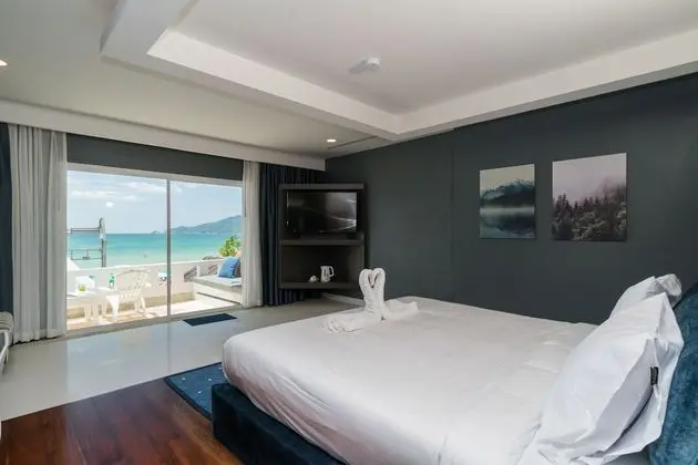Deluxe Room with Ocean View