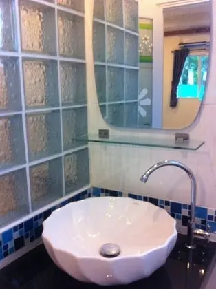 Standard Twin Room (Building)