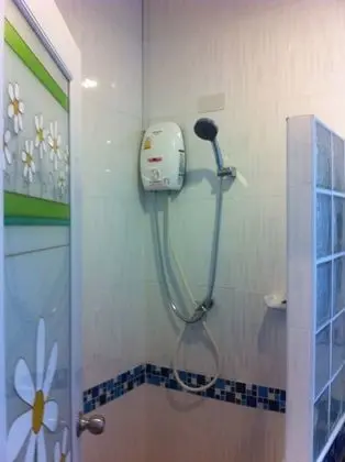 Standard Twin Room (Building)
