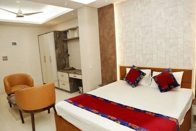 Deluxe Tek Büyük Yataklı Oda