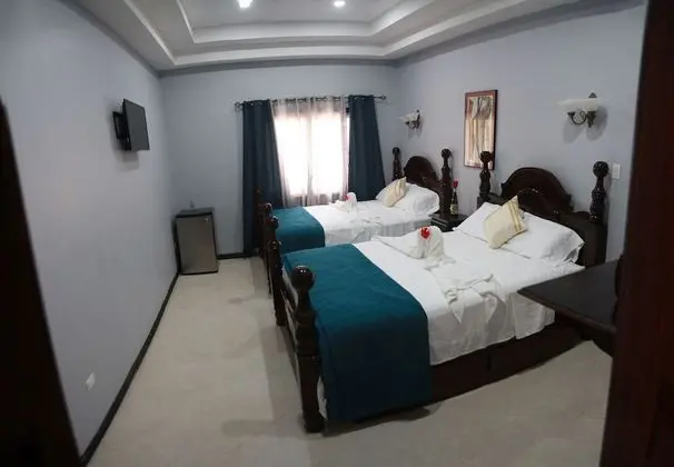 Deluxe Dört Kişilik Oda