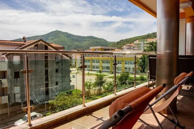Apart Daire, Şehir Manzaralı