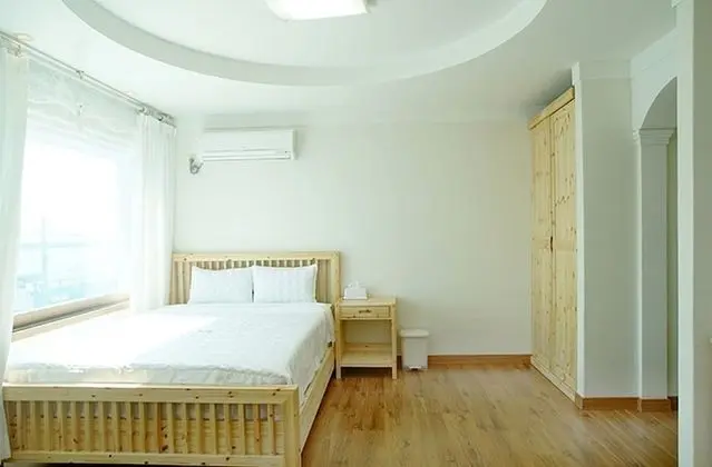 Tek Büyük Yataklı Oda, Sigara İçilmez (13 PY)