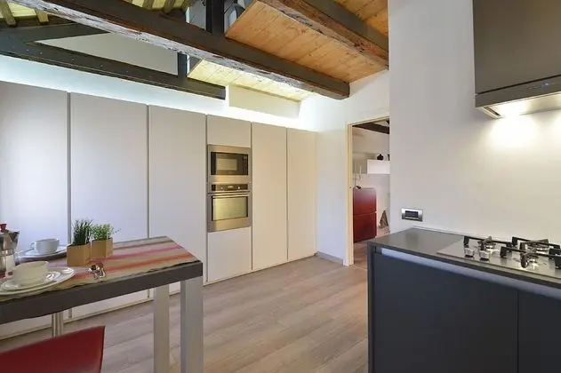 2 Bedrooms Skyline Penthouse