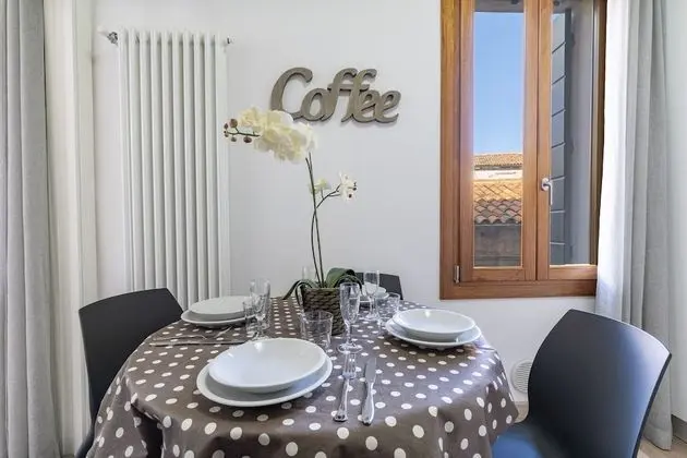 Apartment 1 bedroom, Arsenale Canal View 1
