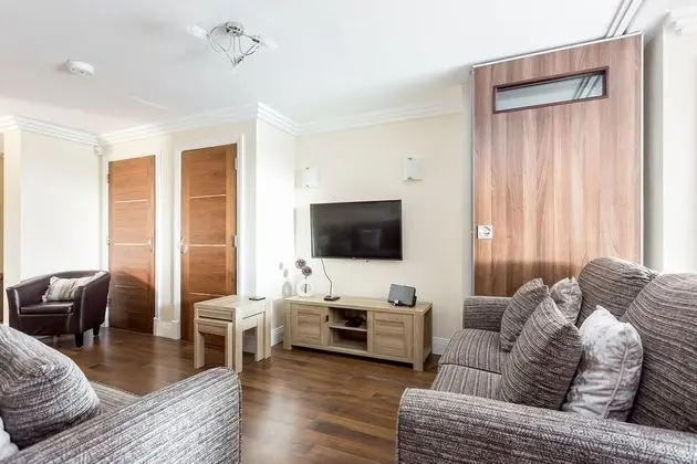 Ev (3 Bedrooms)