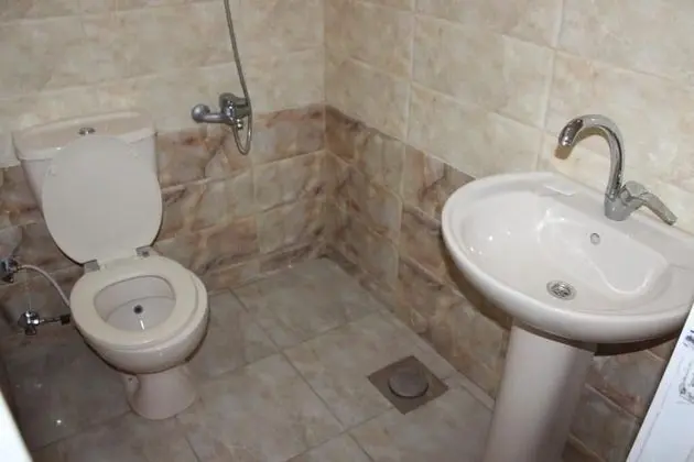 Economy Büyük Yataklı Tek Kişilik Oda