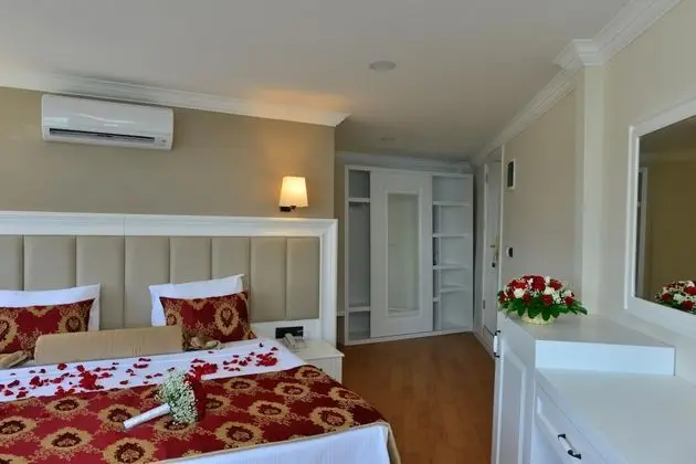 Standart Oda, Kara Manzaralı, Balkonlu