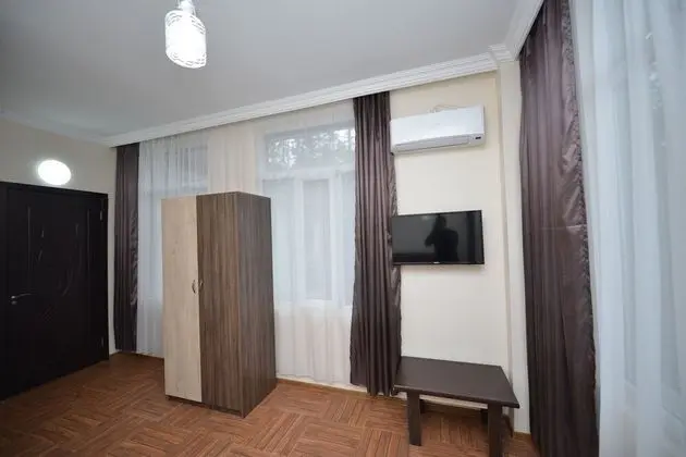 Basic Tek Büyük Yataklı Oda