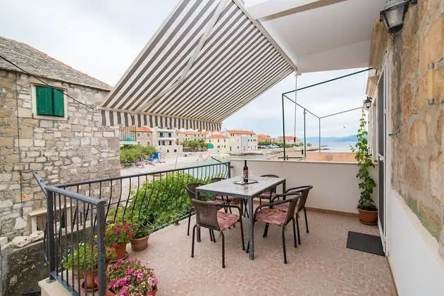 Apart Daire (Sea Stone - Apartment by the Sea - A1)