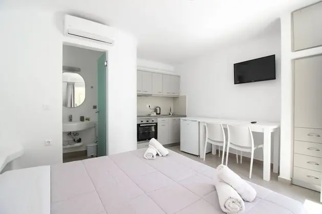 Stüdyo, Avlu Manzaralı