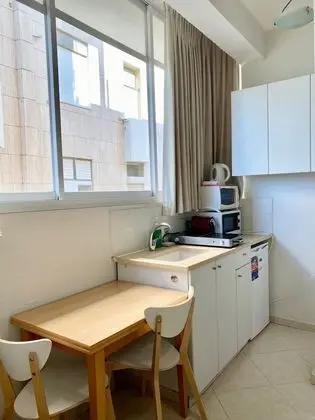 Deluxe Studio, Hayarkon 210 apartment 1