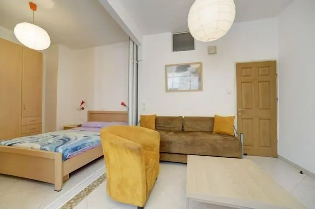 Deluxe Studio, Hayarkon 210 apartment 1
