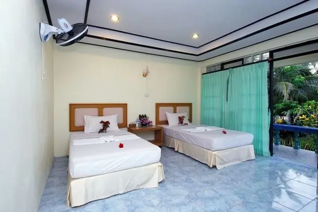 Deluxe Twin Room with Air-Conditioner