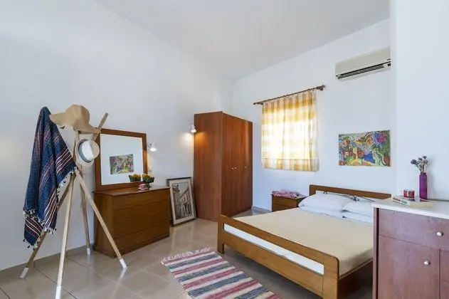 Tek Büyük Yataklı Oda, Deniz Manzaralı, Denize Sıfır