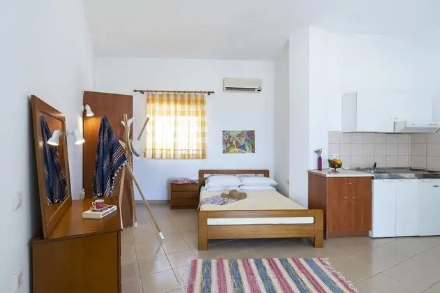 Tek Büyük Yataklı Oda, Deniz Manzaralı, Denize Sıfır