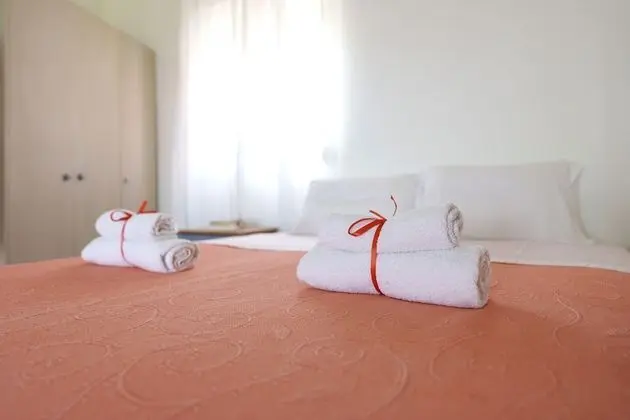 Tek Büyük Yataklı Oda, Deniz Manzaralı, Denize Sıfır