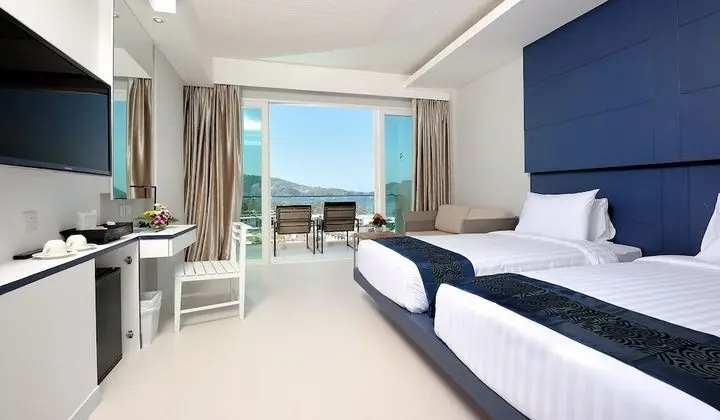 Deluxe Sea View