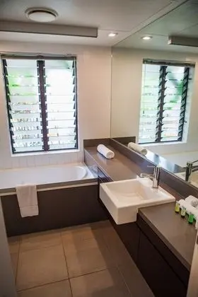 Luxury Apart Daire, 2 Yatak Odası, Havuz Manzaralı, Havuz Kenarı