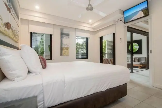 Luxury Çatı Katı Süiti (Penthouse), 1 Yatak Odası, Havuz Manzaralı, Plaj Kenarı