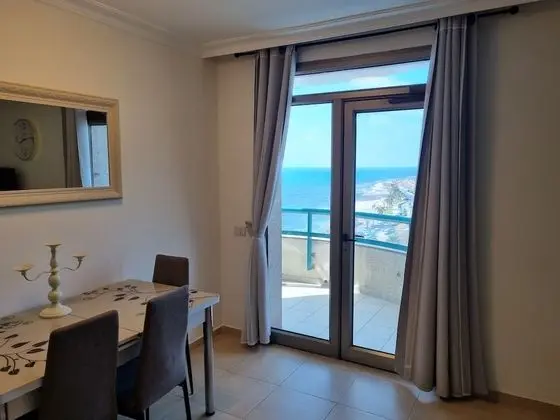 Apart Daire, 2 Yatak Odası, Deniz Manzaralı
