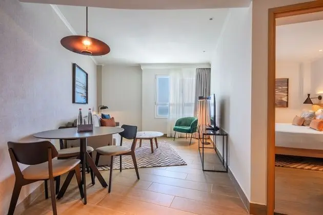 Junior Süit, Şehir Manzaralı