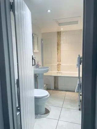 Family Kır Evi, Banyolu/Duşlu (annex)