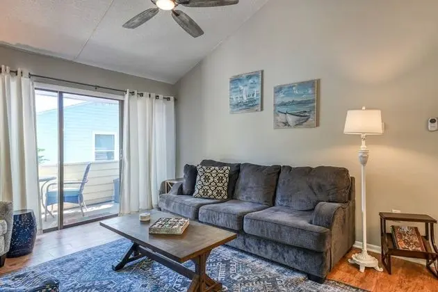 Daire (Sea Turtle Shores)