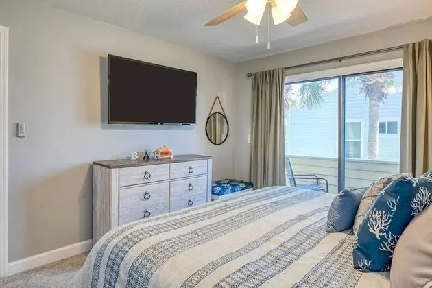 Daire (Sea Turtle Shores)