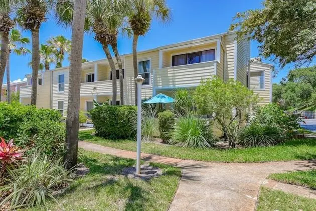 Daire (Sea Turtle Shores)