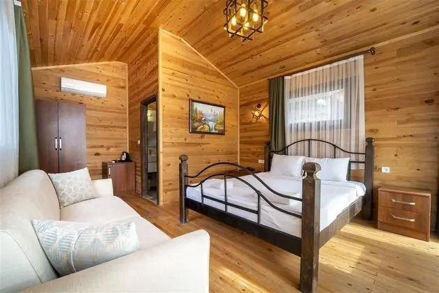 https://images.etstur.com/files/images/hotelImages/TR/219359/l/Sea-Valley-Bungalows-Oda-369583.jpg