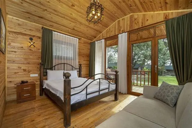 https://images.etstur.com/files/images/hotelImages/TR/219359/l/Sea-Valley-Bungalows-Oda-369584.jpg