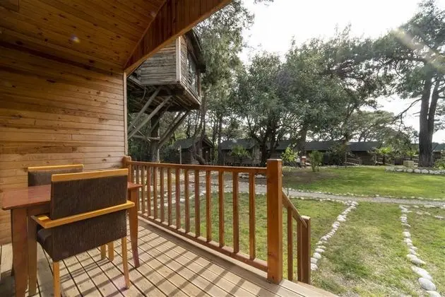 https://images.etstur.com/files/images/hotelImages/TR/219359/l/Sea-Valley-Bungalows-Oda-369587.jpg