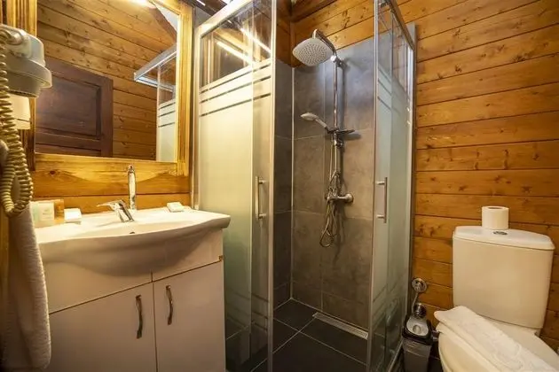 https://images.etstur.com/files/images/hotelImages/TR/219359/l/Sea-Valley-Bungalows-Oda-369592.jpg