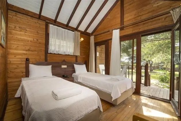 https://images.etstur.com/files/images/hotelImages/TR/219359/l/Sea-Valley-Bungalows-Oda-369594.jpg