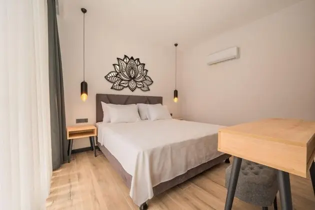 https://images.etstur.com/files/images/hotelImages/TR/219359/l/Sea-Valley-Bungalows-Oda-387068.jpg