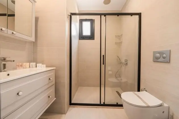 https://images.etstur.com/files/images/hotelImages/TR/219359/l/Sea-Valley-Bungalows-Oda-387074.jpg