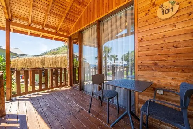 https://images.etstur.com/files/images/hotelImages/TR/219359/l/Sea-Valley-Bungalows-Oda-395117.jpg