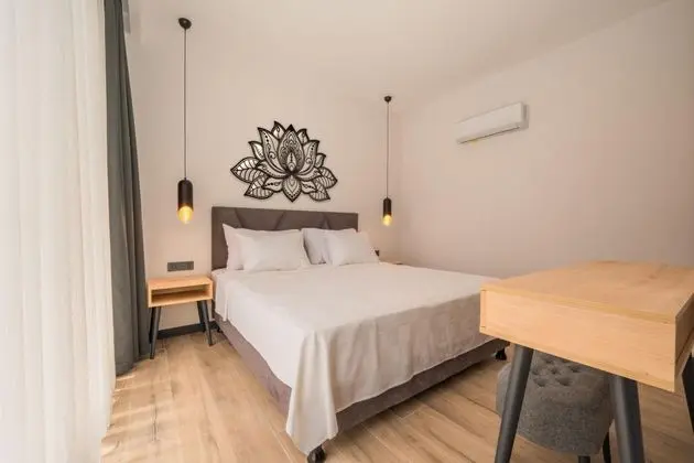 Palm Suites