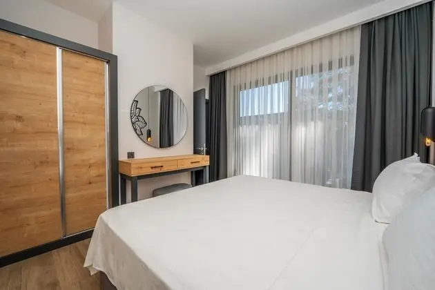 Palm Suites