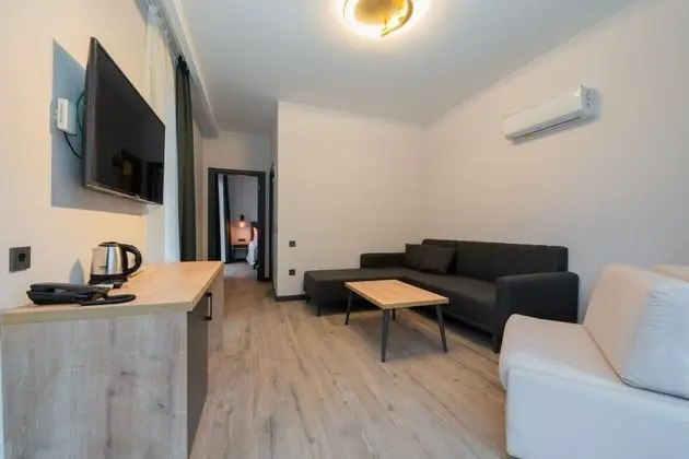Palm Suites