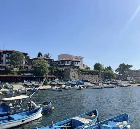 Apart Daire, 1 Büyük (Queen) Boy Yatak ve Çekyat