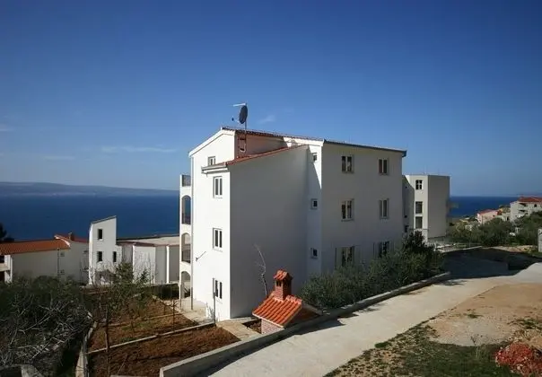 Apart Daire (Sea View - 250 m from sea - A2 Vila J)