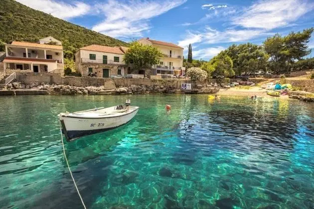 Apart Daire (Sea View - 7 m from beach - A1(5+2))