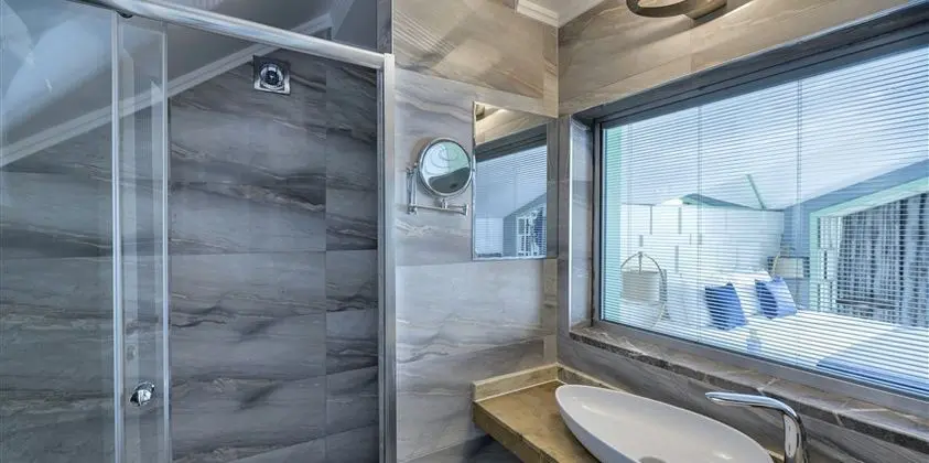 Signature Suite Oda