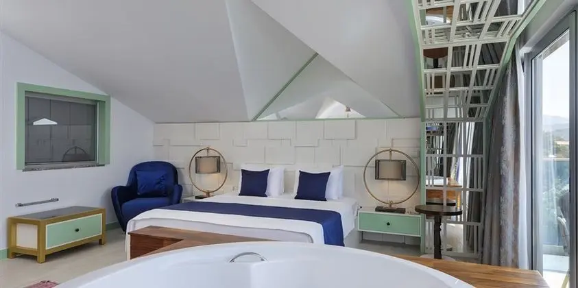 Signature Suite Oda
